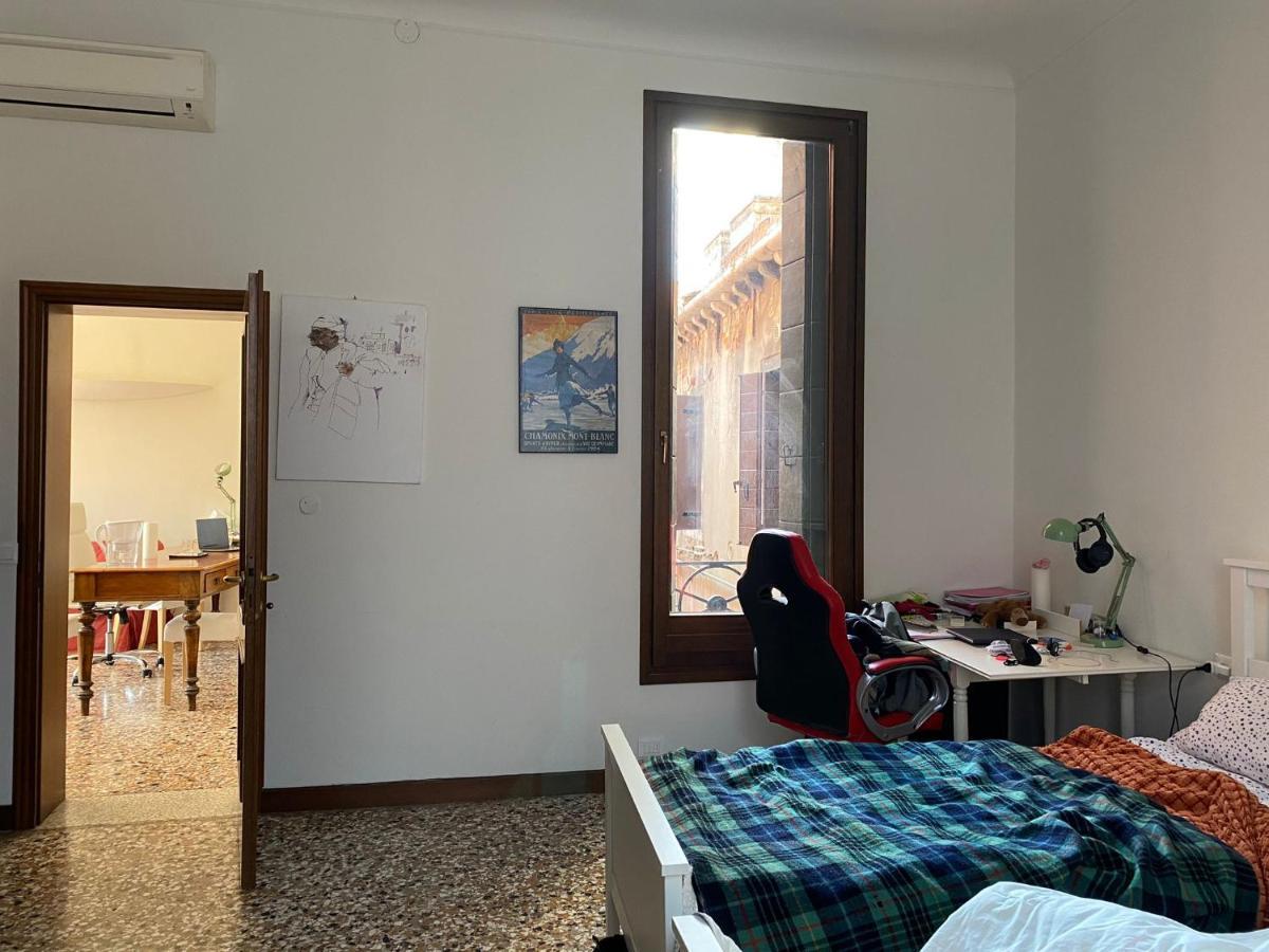 Appartamento Al Centro Di Venezia 6 Posti Letto ภายนอก รูปภาพ